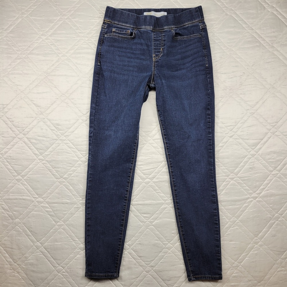 Signature by Levis Totally Shaping Pull On Skinny blue jeans size waist 28